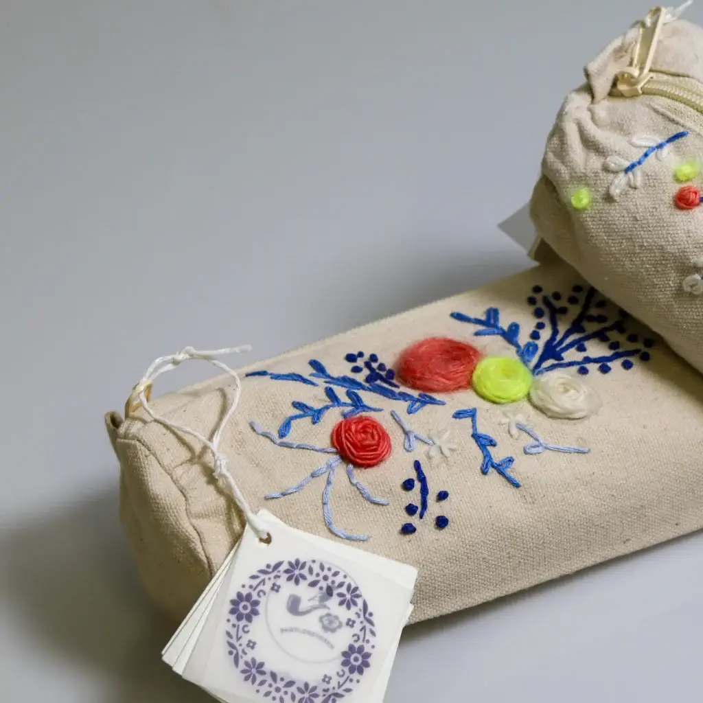 Sustainable packaging design- Traditional mediums